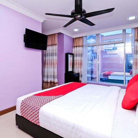 Oyo 714 Arina Hotel Bangi Eksteriør bilde