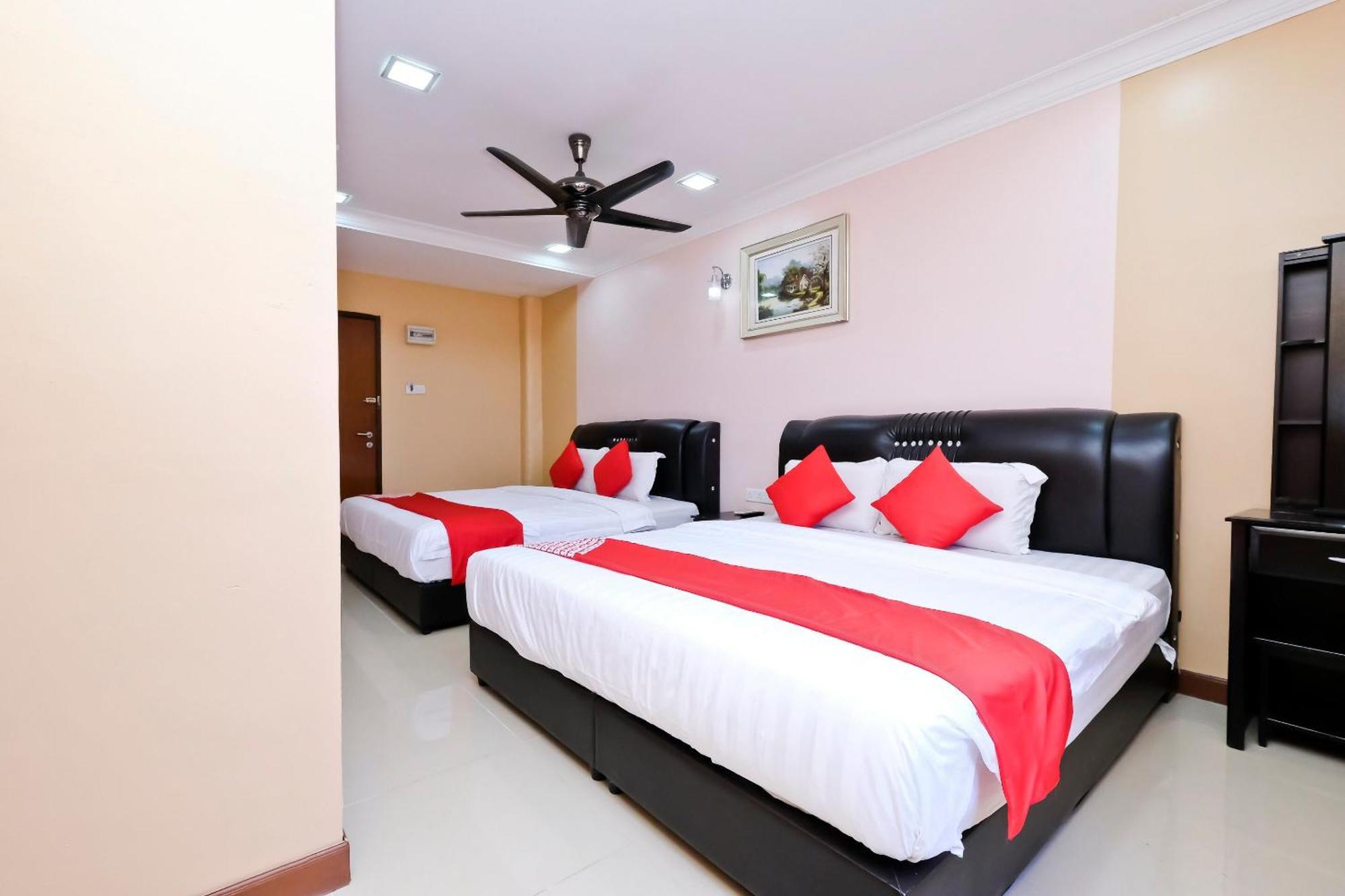 Oyo 714 Arina Hotel Bangi Eksteriør bilde