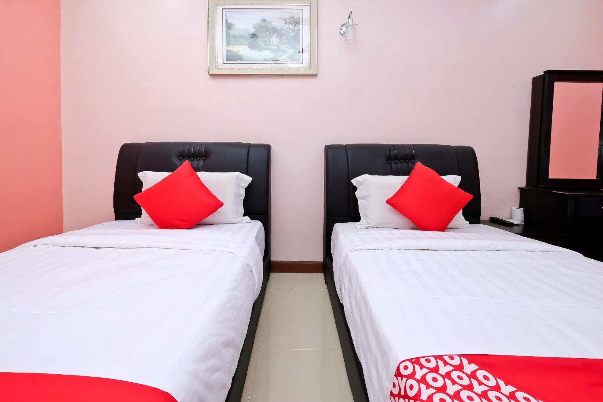 Oyo 714 Arina Hotel Bangi Eksteriør bilde