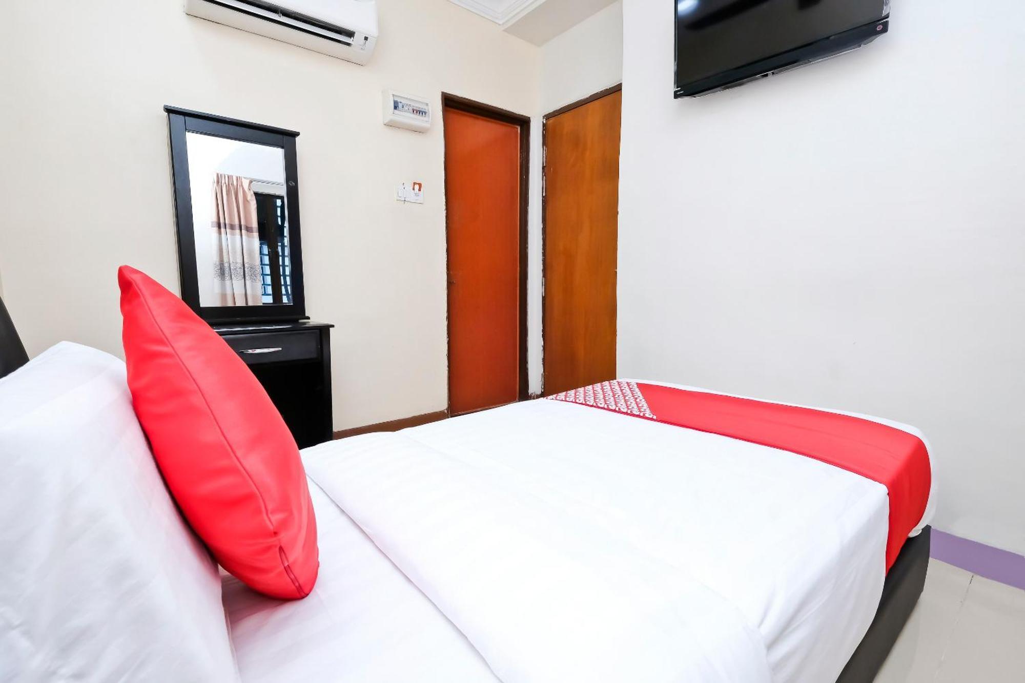 Oyo 714 Arina Hotel Bangi Eksteriør bilde