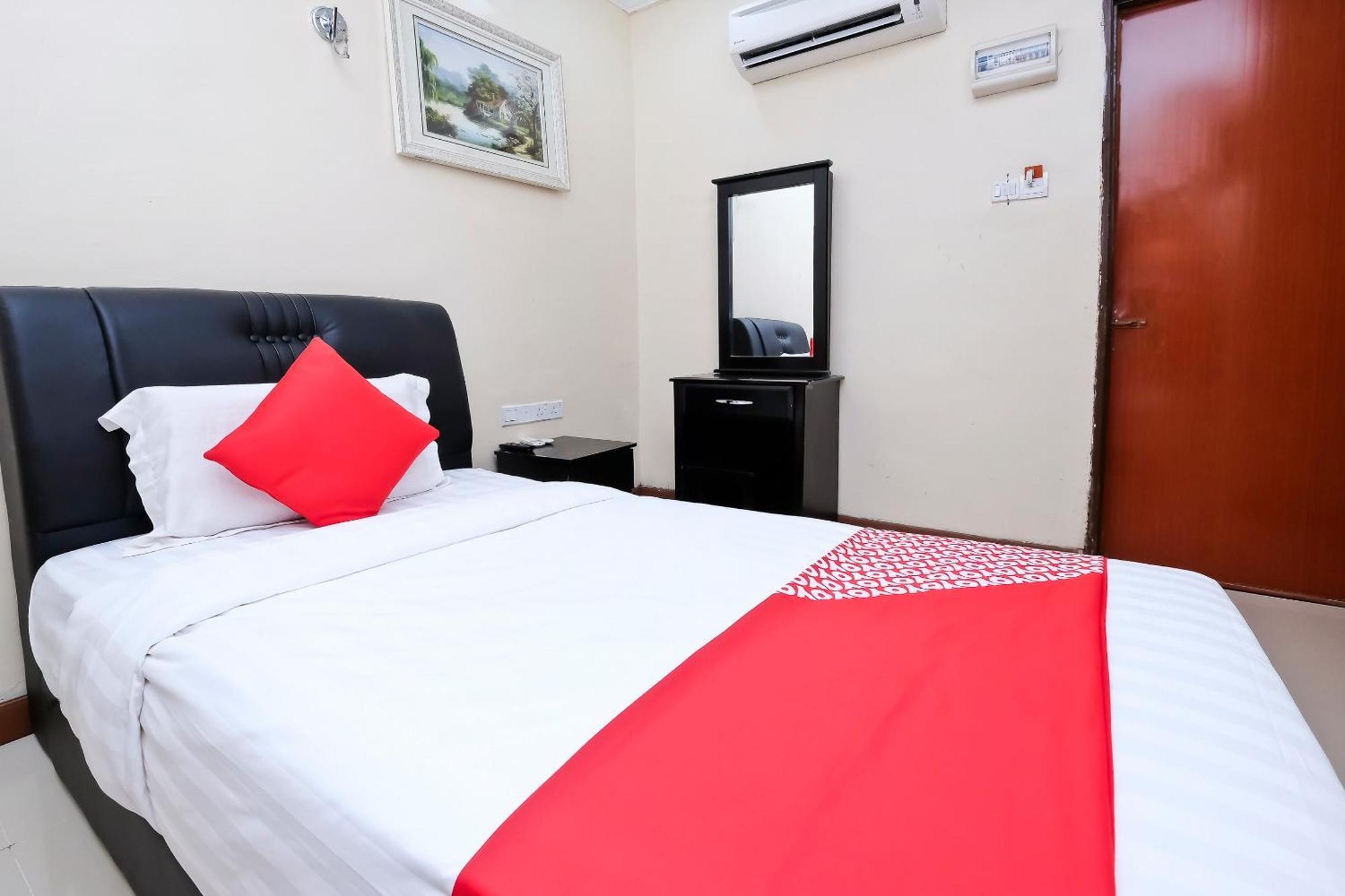 Oyo 714 Arina Hotel Bangi Eksteriør bilde