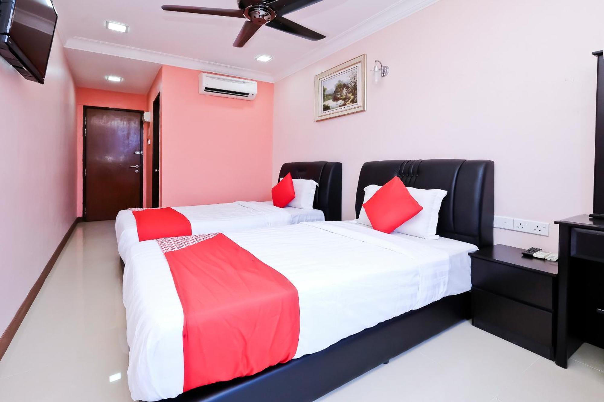 Oyo 714 Arina Hotel Bangi Eksteriør bilde