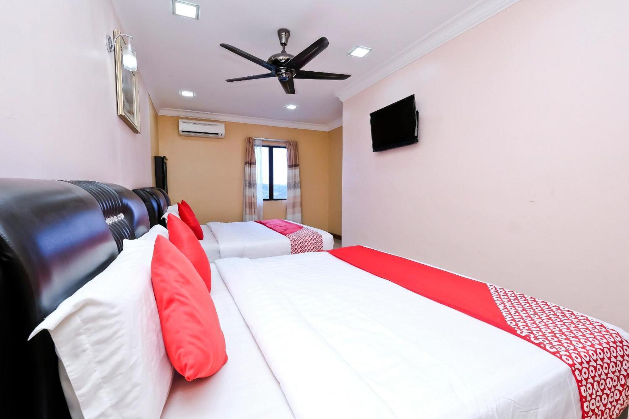 Oyo 714 Arina Hotel Bangi Eksteriør bilde