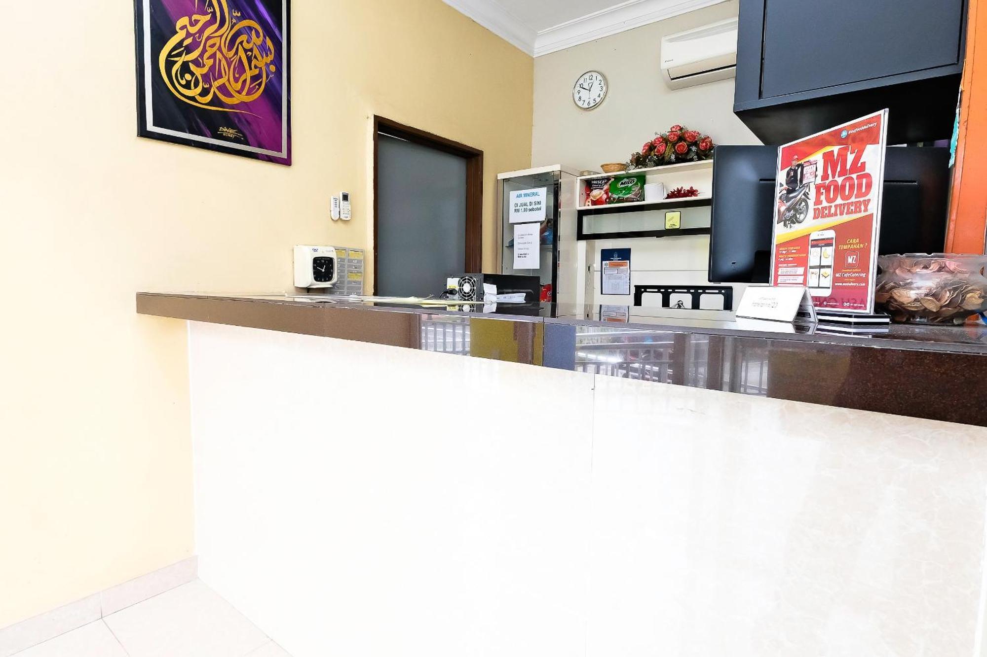 Oyo 714 Arina Hotel Bangi Eksteriør bilde