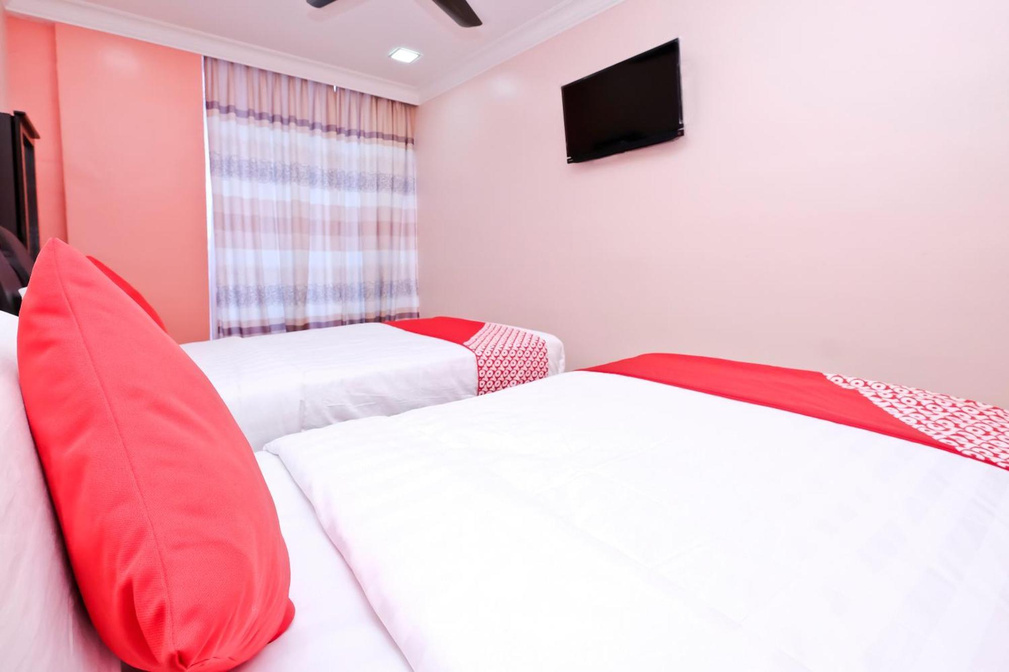 Oyo 714 Arina Hotel Bangi Eksteriør bilde