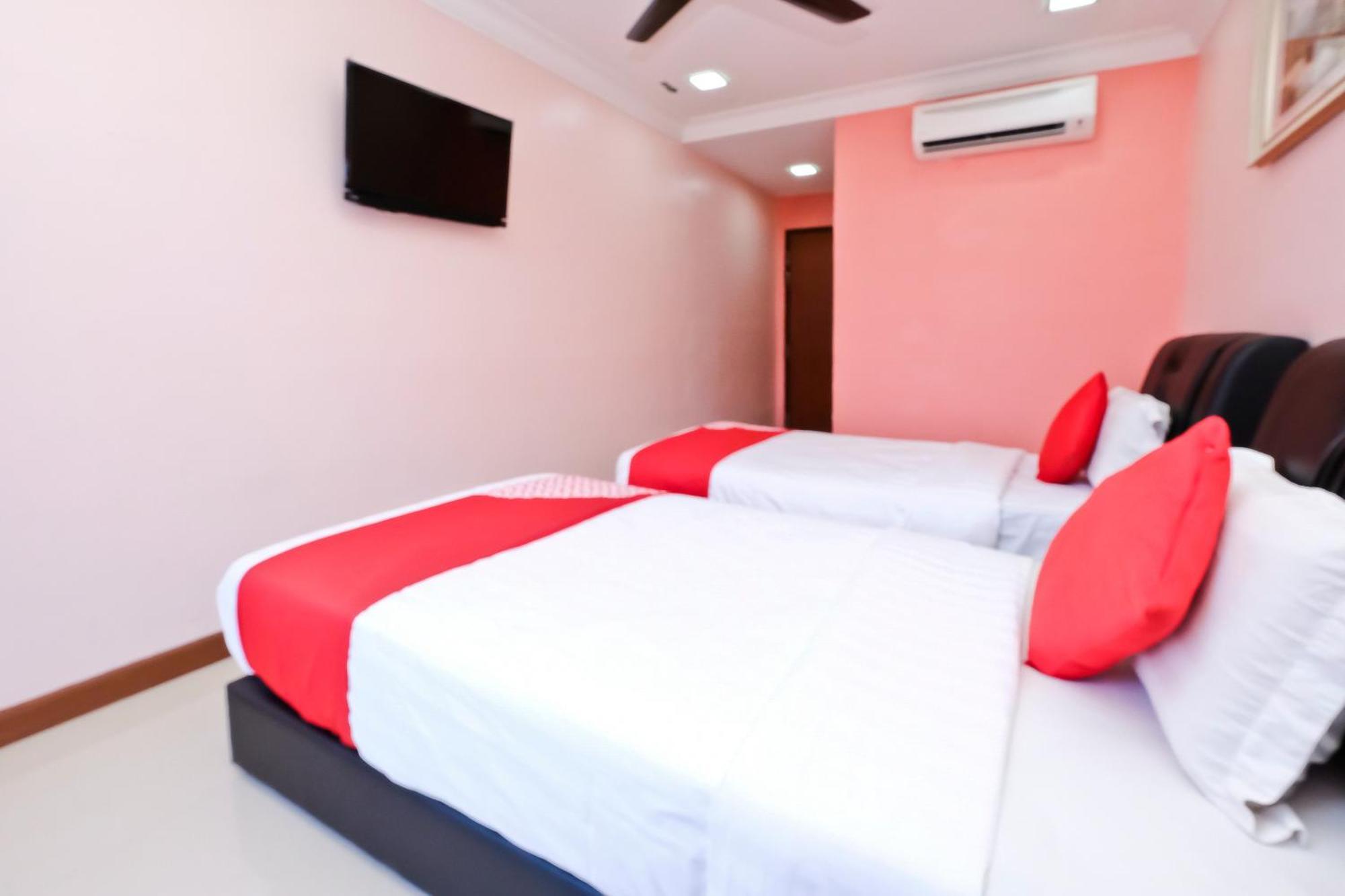 Oyo 714 Arina Hotel Bangi Eksteriør bilde